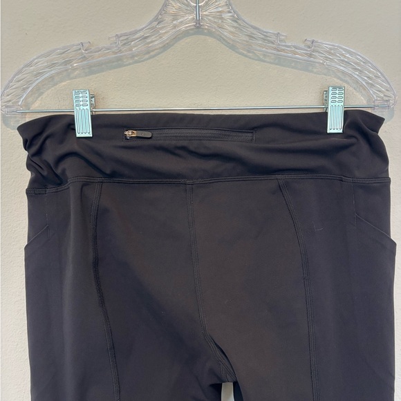 lululemon athletica Black Crop Run Leggings 10 - Picture 4 of 6